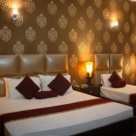 Mall View Hotel Gulberg Лахор Экстерьер фото